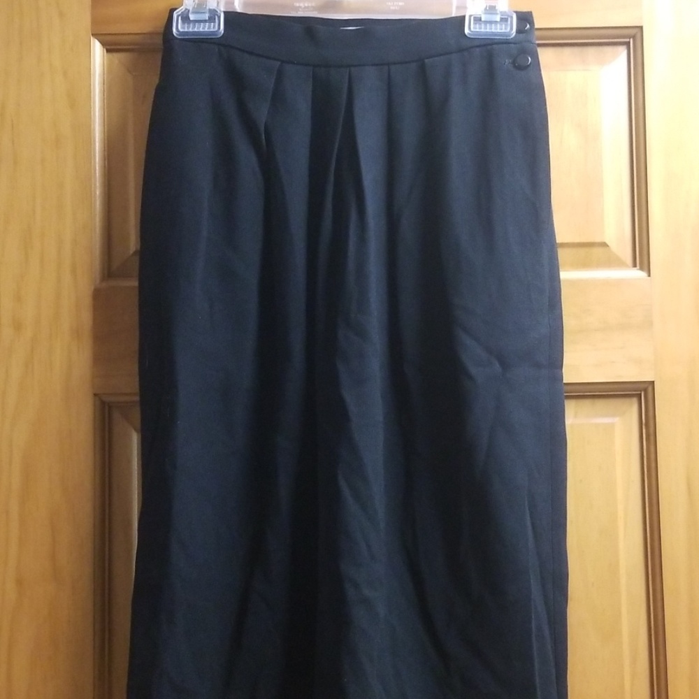 Liz Claiborne collection skirt